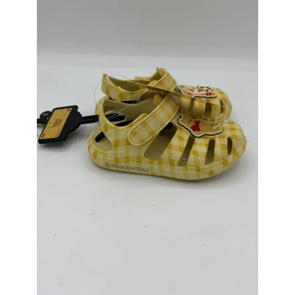 WINNIE THE POOH Toddlers Yellow Gingham Fisherman Sandals Size 6